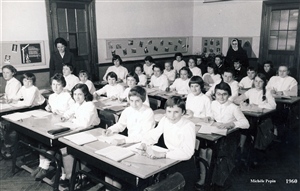 La classe de Michèle Pepin (en 2familiale) à l'école du Sacré Coeur de Linthout, à Eterbeek, année 1959-60
