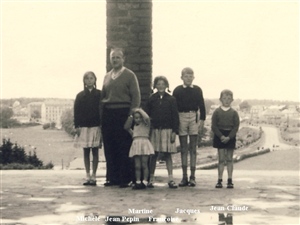 Toute la famille Pepin visite Bastogne